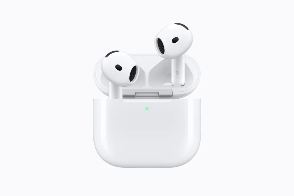 หูฟัง AirPods 5 สีขาวคู่กับเคสชาร์จ