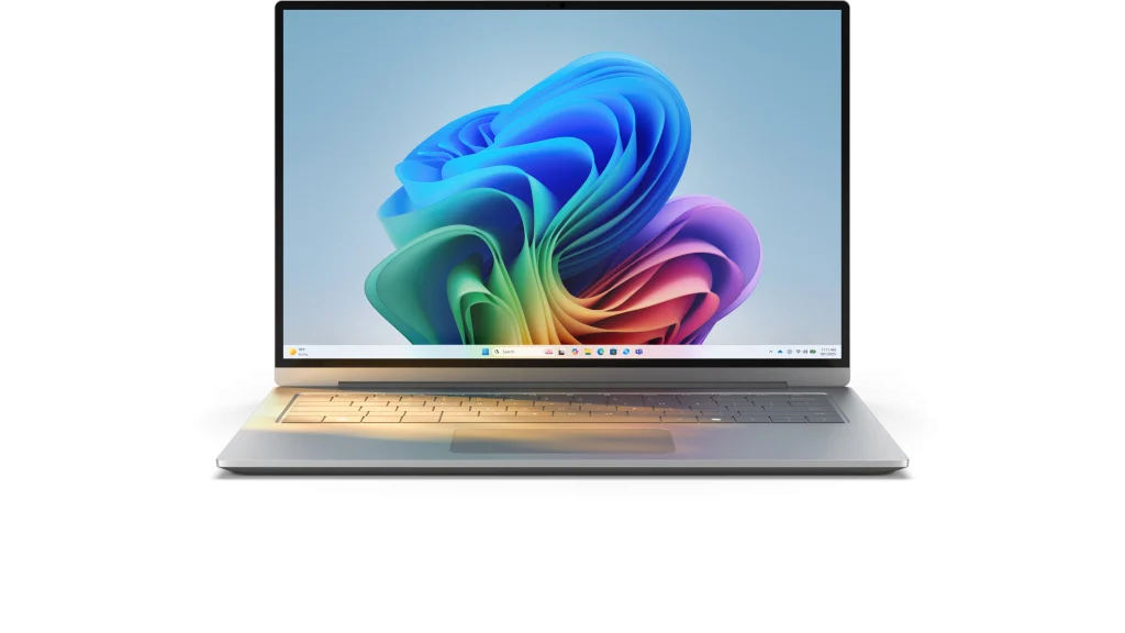แล็ปท็อปที่แสดงหน้าจอ Windows 11