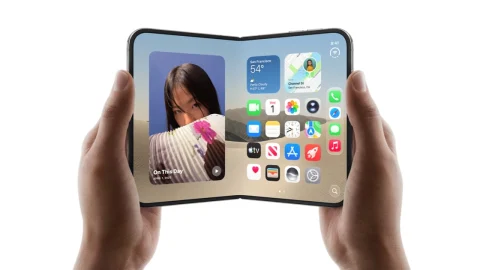 iPhone Duo มือถือจอพับรุ่นแรกของ Apple ขณะกางออก