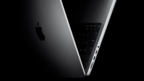 MacBook Pro รุ่นปัจจุบันจากหน้าเว็บไซต์ Apple
