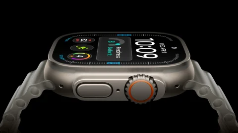 Apple Watch Ultra 4 ตัวเรือนไทเทเนียม